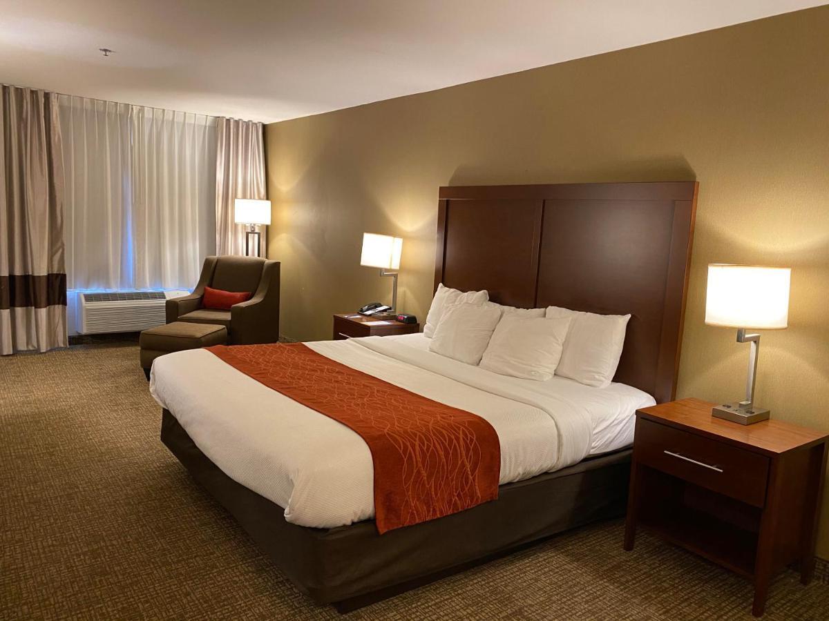 Comfort Inn Marina On The Monterey Bay Экстерьер фото
