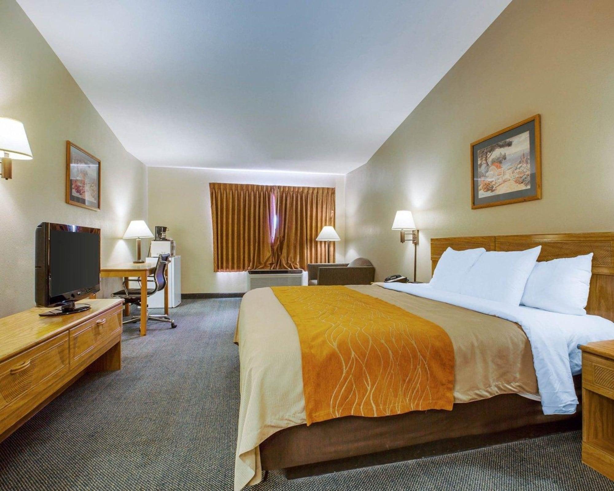 Comfort Inn Marina On The Monterey Bay Экстерьер фото