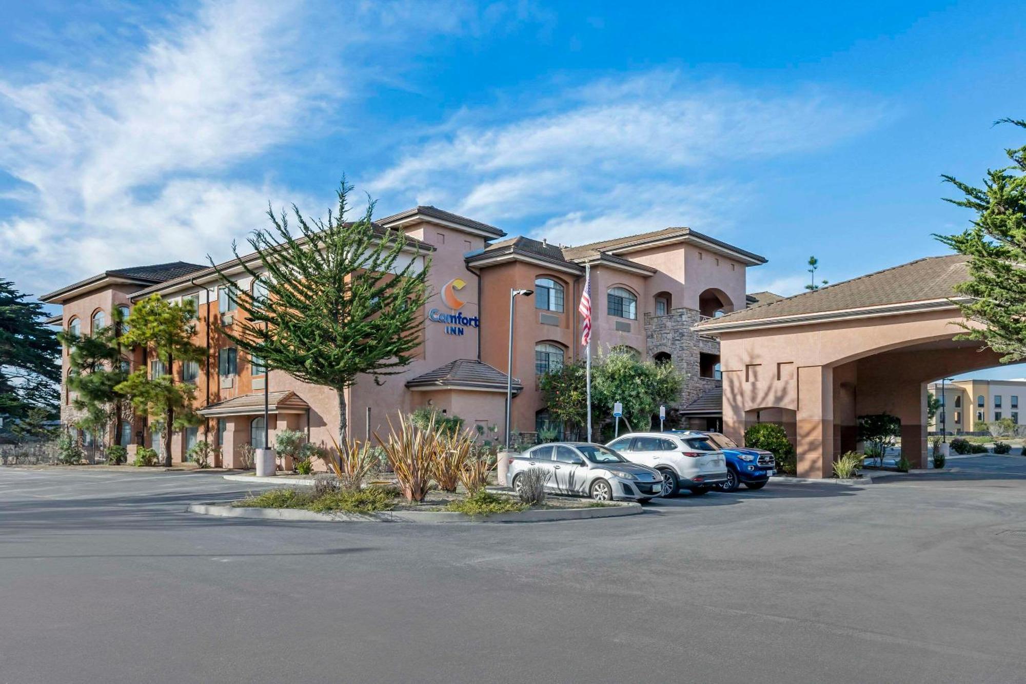 Comfort Inn Marina On The Monterey Bay Экстерьер фото