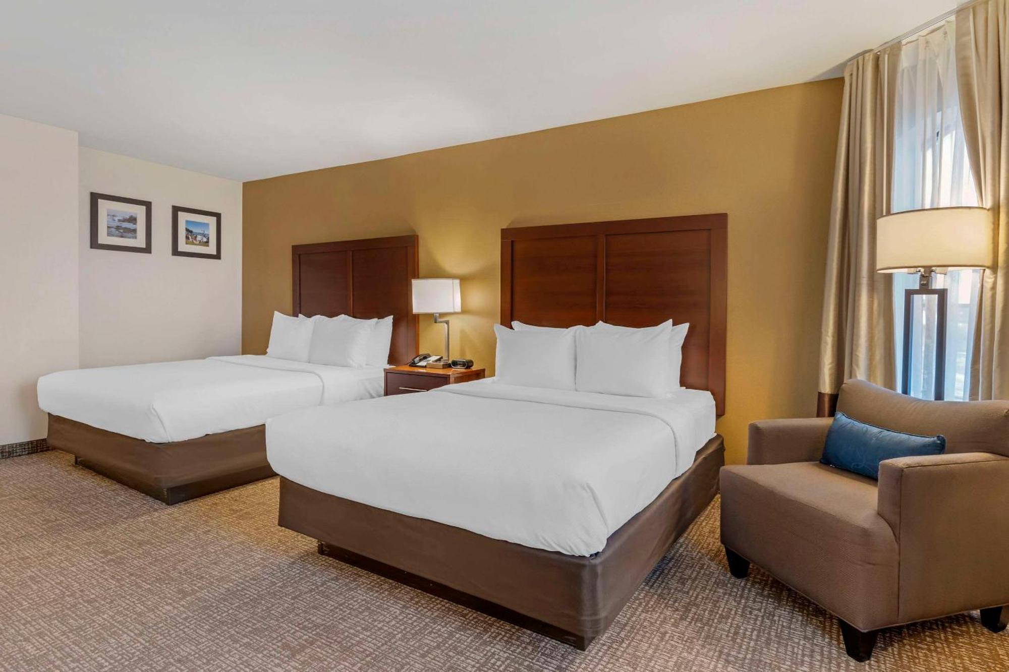 Comfort Inn Marina On The Monterey Bay Экстерьер фото