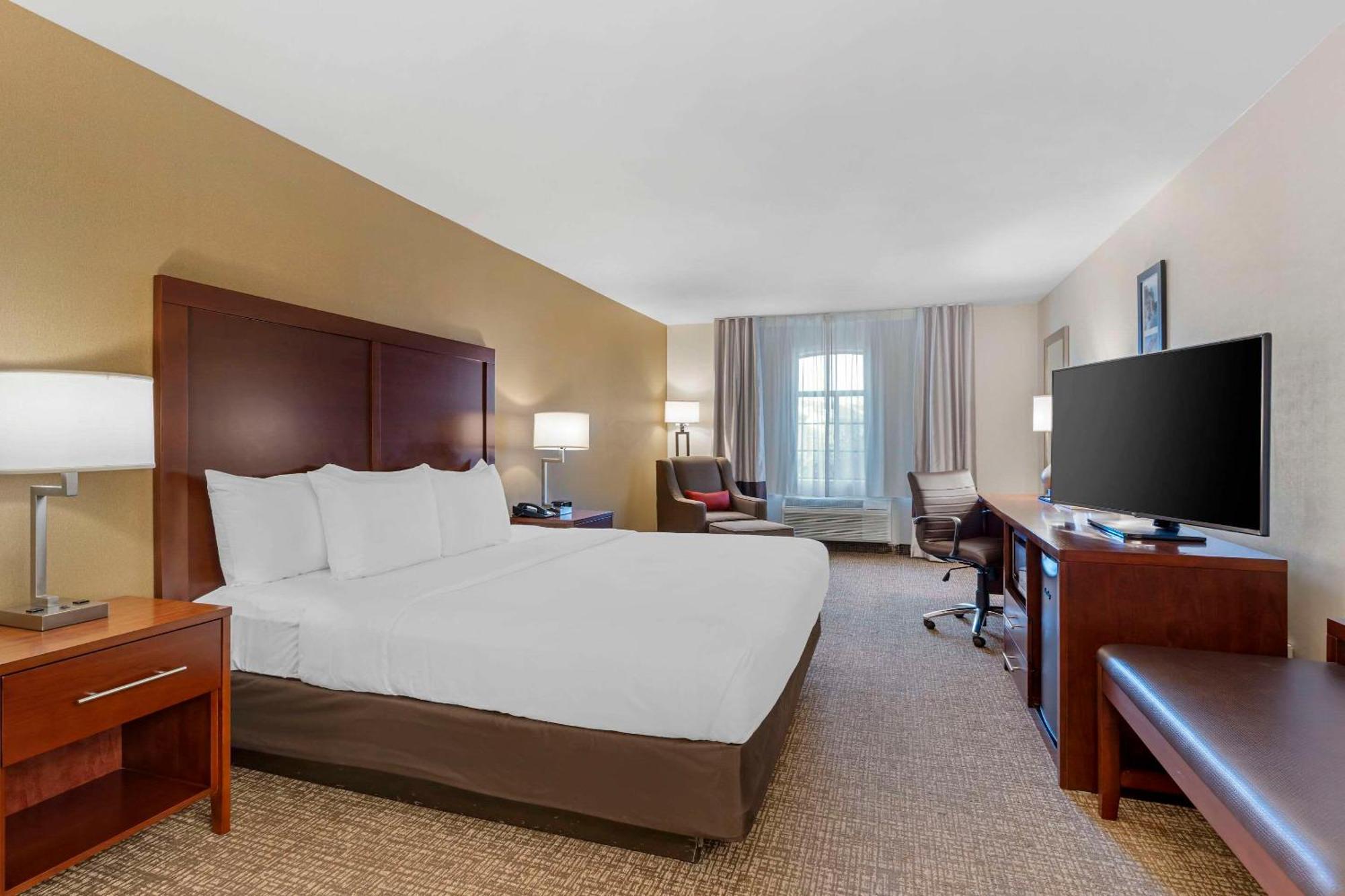 Comfort Inn Marina On The Monterey Bay Экстерьер фото